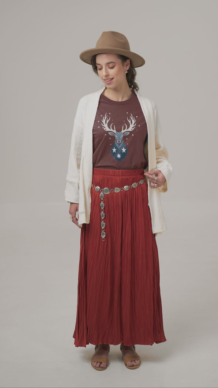 Majestic Deer T-Shirt – Glowing Antlers & Stars Design for Nature Lovers